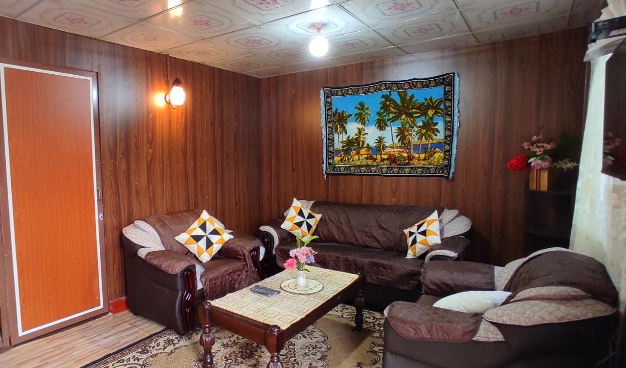 נוארה אליה Townside Lodge מראה חיצוני תמונה